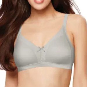 2/$30 NWT ~ Bali Cool Comfort Wireless Bra 44DD - Crystal Grey